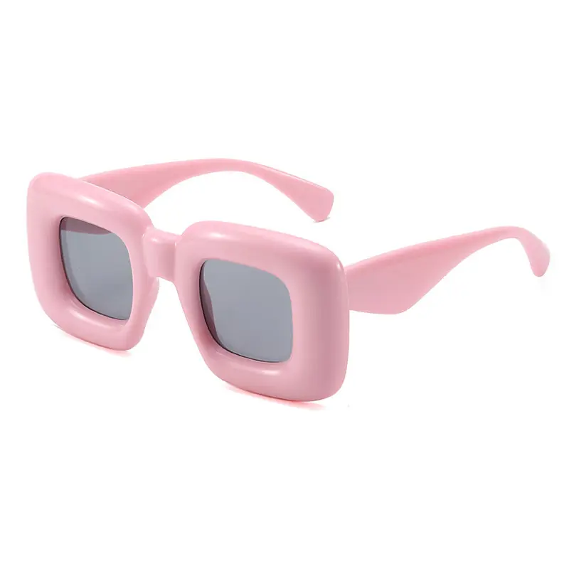 Occhiali da sole con montatura quadrata spessa: la nuova collezione  - rosa